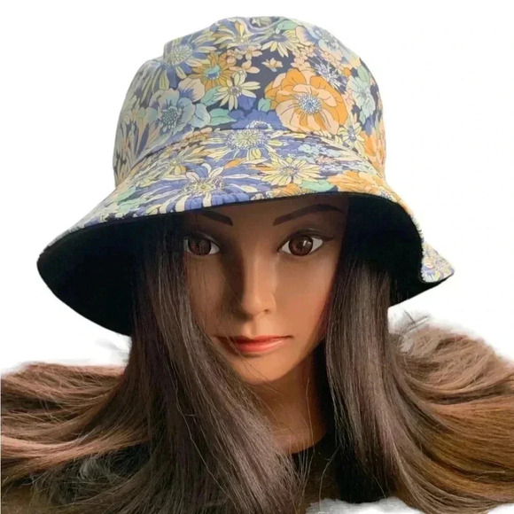 Boutique Handcrafted Blue Flirty Floral Print Beach Reversible Bucket Hat OSFM - Picture 2 of 7